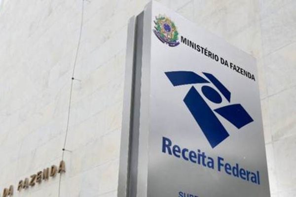 Receita Federal suspende multas do IBS e da CBS durante fase de transição da reforma tributária